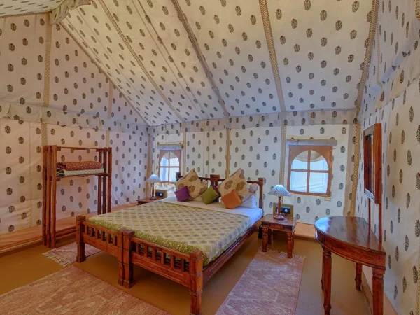 Deluxe Swiss Tent (6)